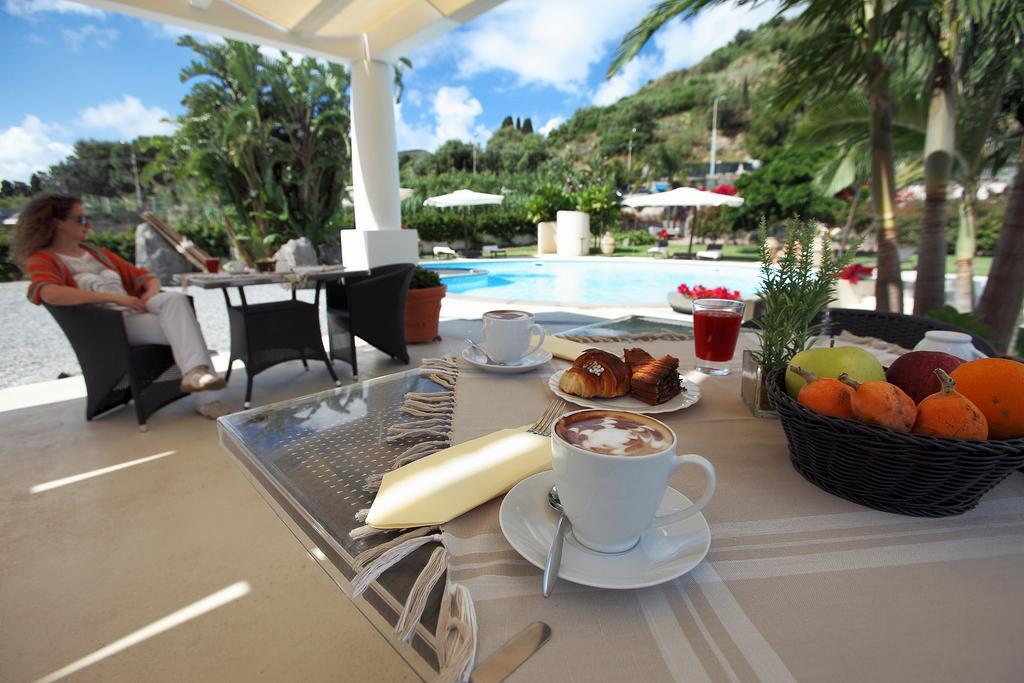 Residence Hotel La Giara Липари Екстериор снимка