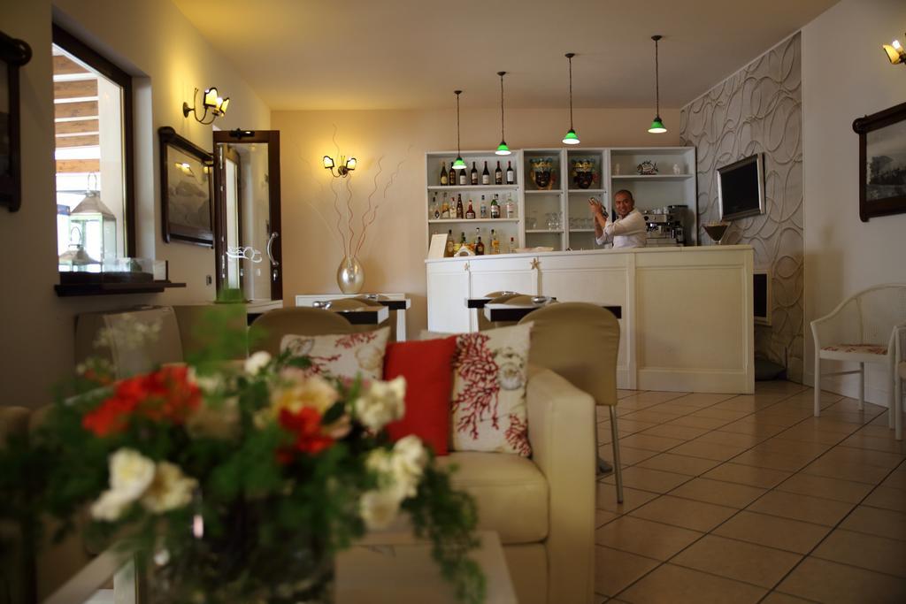Residence Hotel La Giara Липари Екстериор снимка