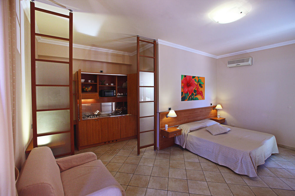 Residence Hotel La Giara Липари Екстериор снимка